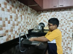 kid Washing Plate